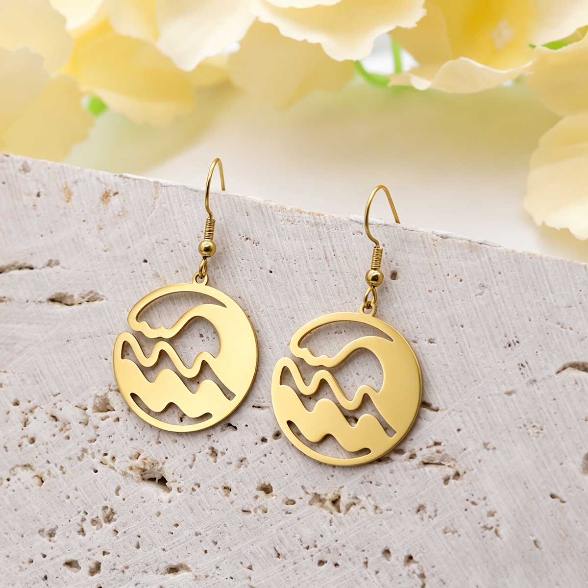 Women's Stainless Steel Round Ocean Wave Hook Drop Earrings, Beach Style
